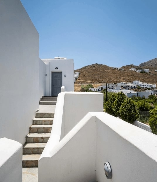 photo of indigo studios serifos island